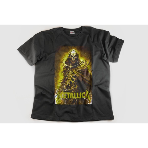 Band rock T-shirt | Vintage Metallica Band T-Shirt | 90s Heavy Metal Graphic Tee - Picture 10 of 10